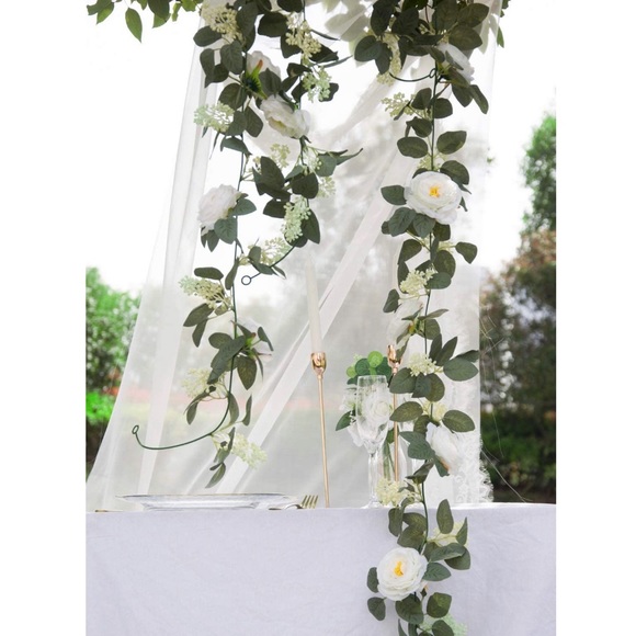 Hanging Rose Vine Garland NEW